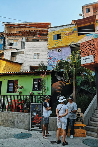 viajes comuna 13 viajes comuna 13